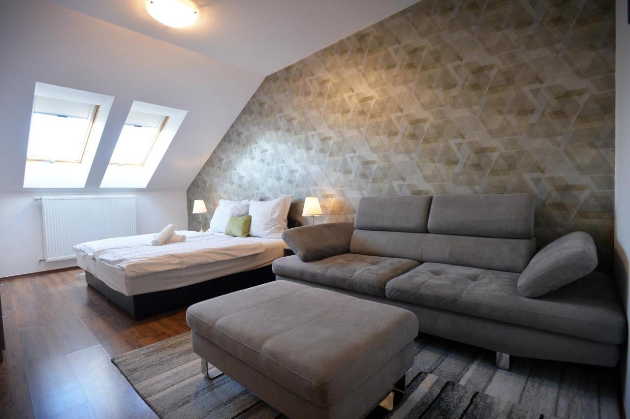 Corner Apartman エゲル エクステリア 写真