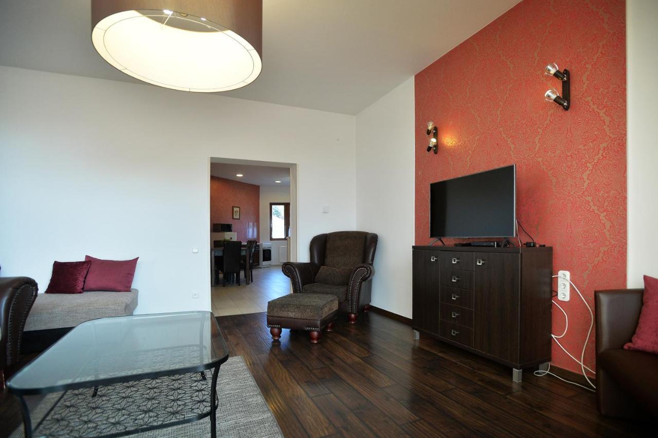 Corner Apartman エゲル エクステリア 写真