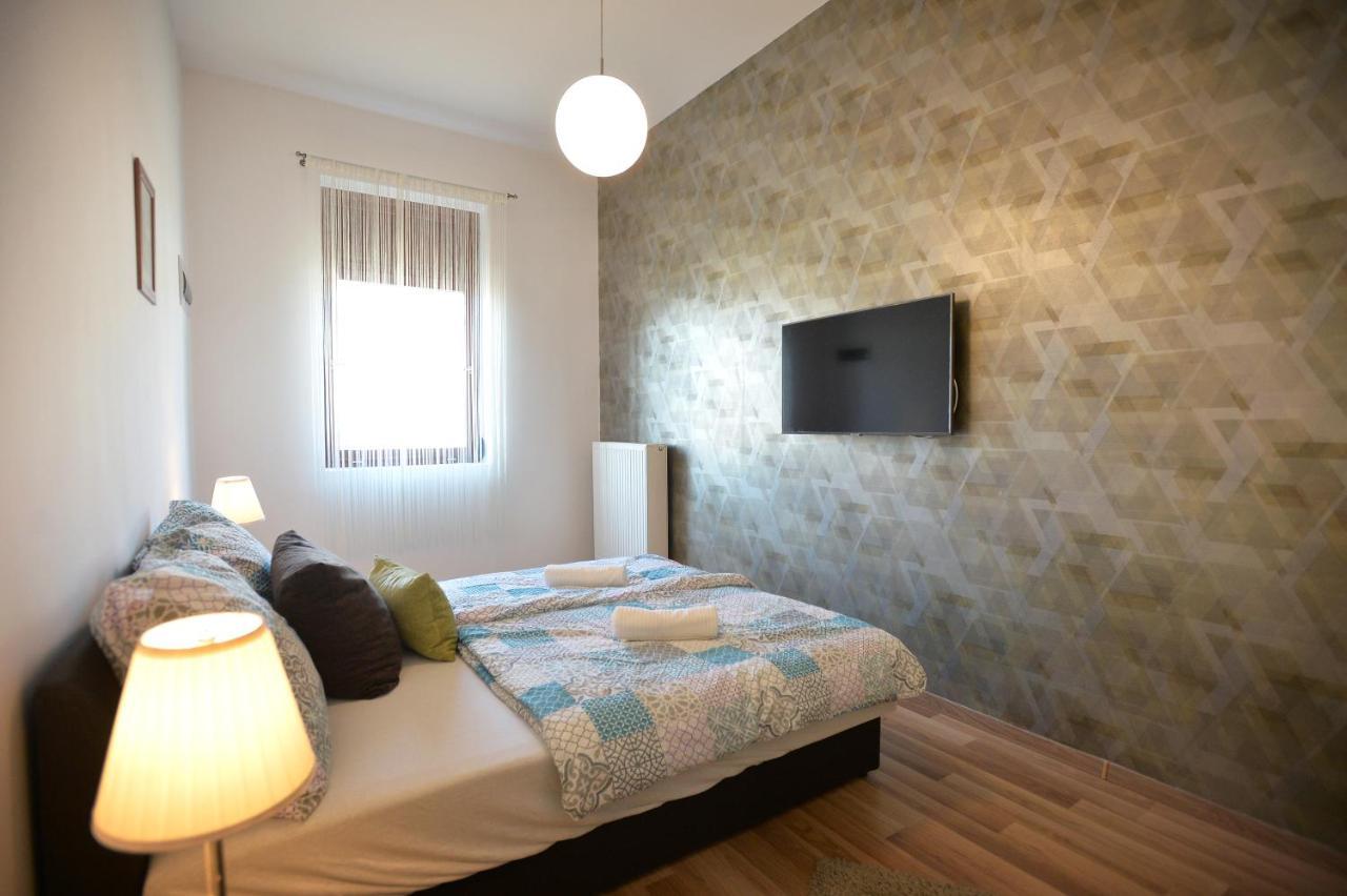 Corner Apartman エゲル エクステリア 写真