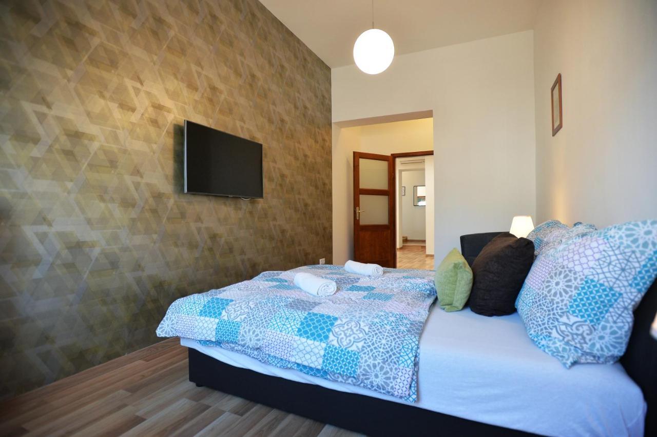 Corner Apartman エゲル エクステリア 写真