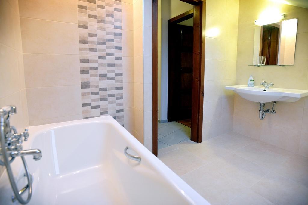 Corner Apartman エゲル 部屋 写真