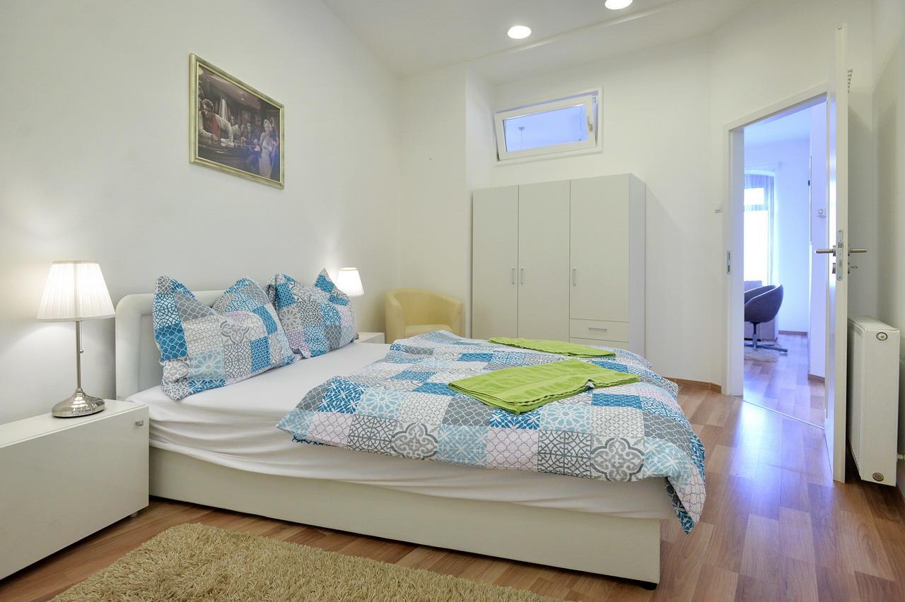 Corner Apartman エゲル エクステリア 写真